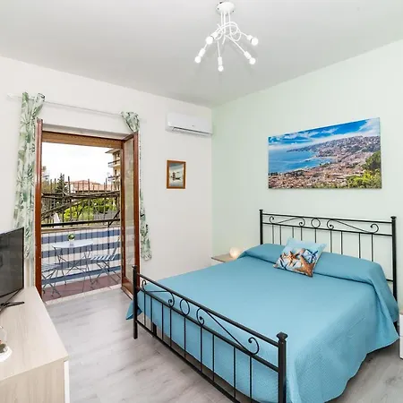 Semesterbostad John House