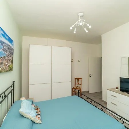 Casa vacanze John House