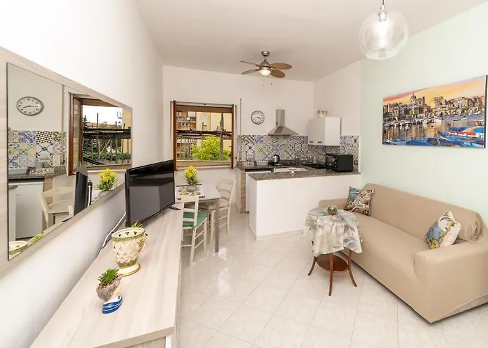 John House * Σορέντο