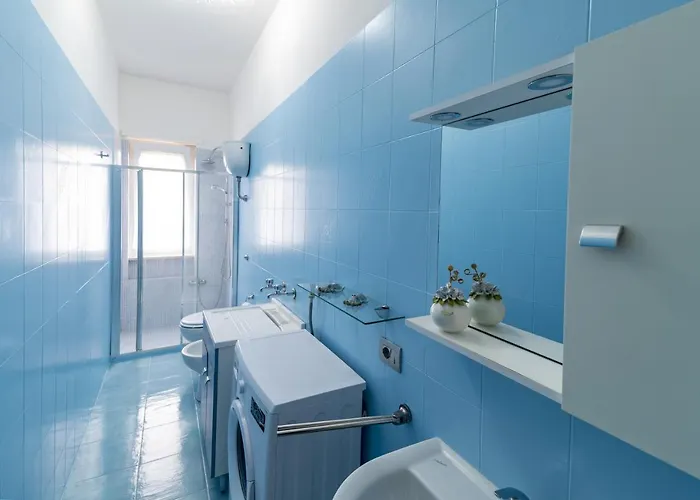 Holiday home John House